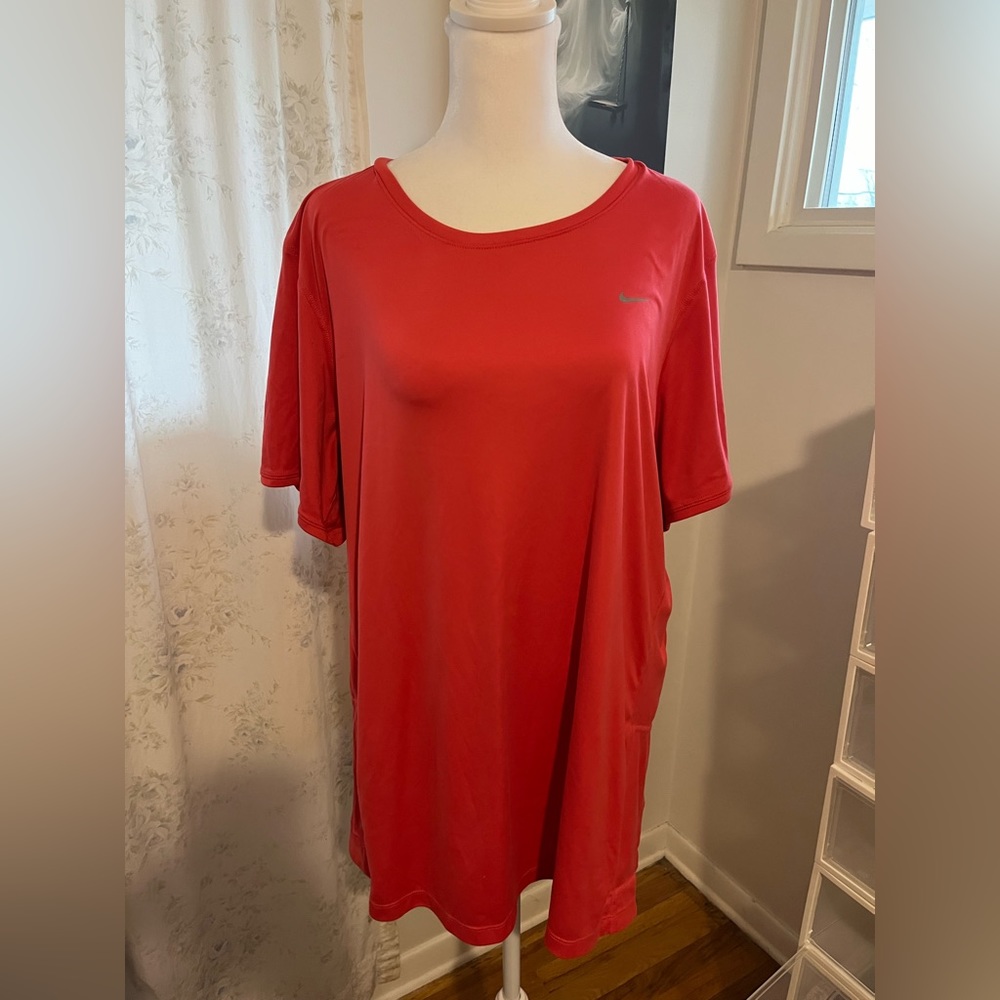 Nike dry fit top in a size 2X